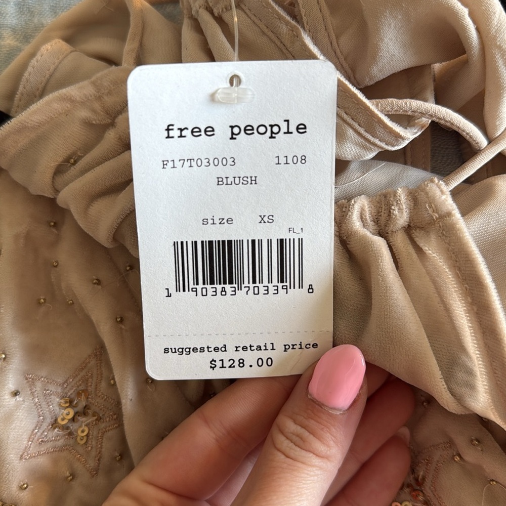 NWT FREE PEOPLE BLUSH EMBELLISHED VELVET MIDNIGHT MAGIC TANK TOP - Picture 8 of 9